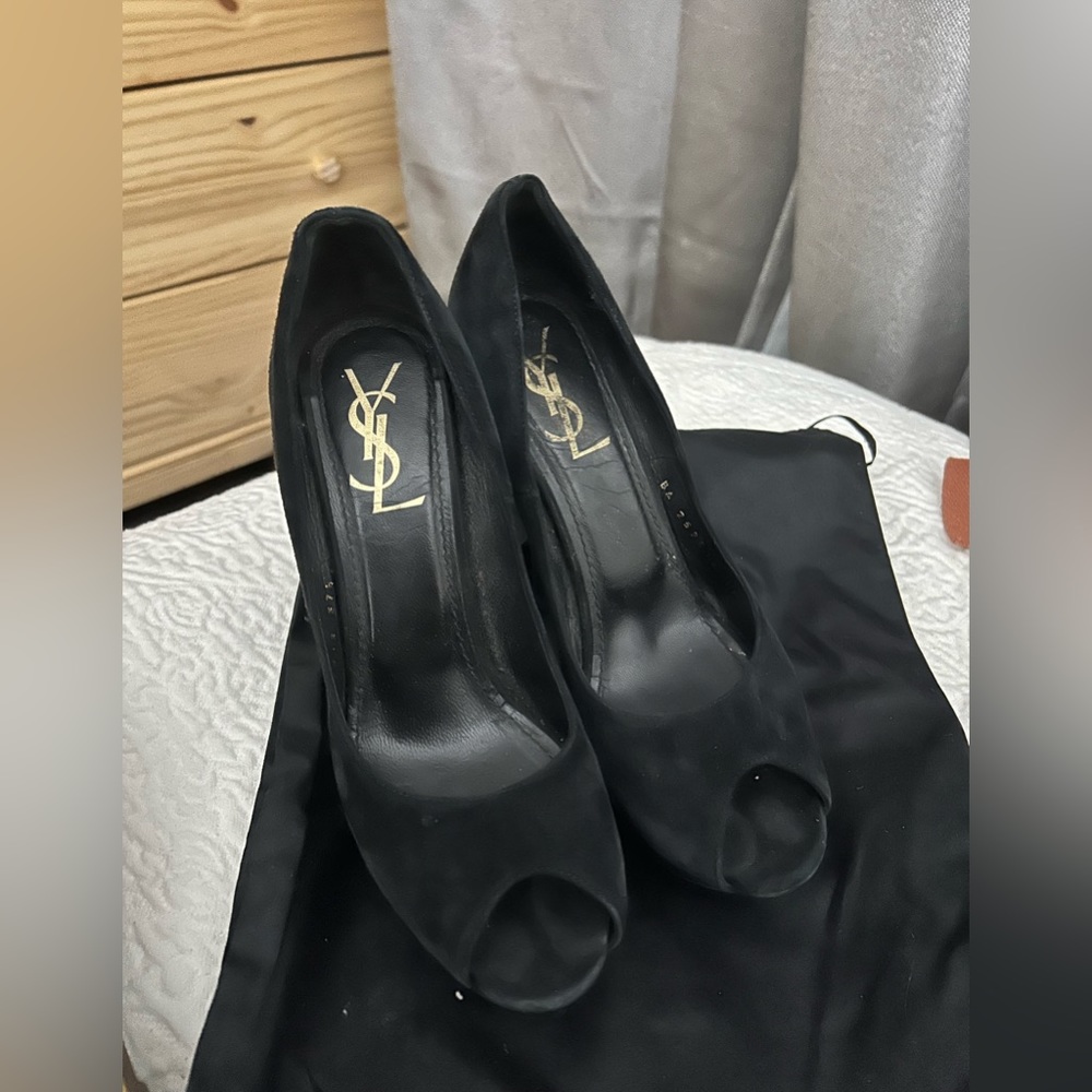pumps ysl